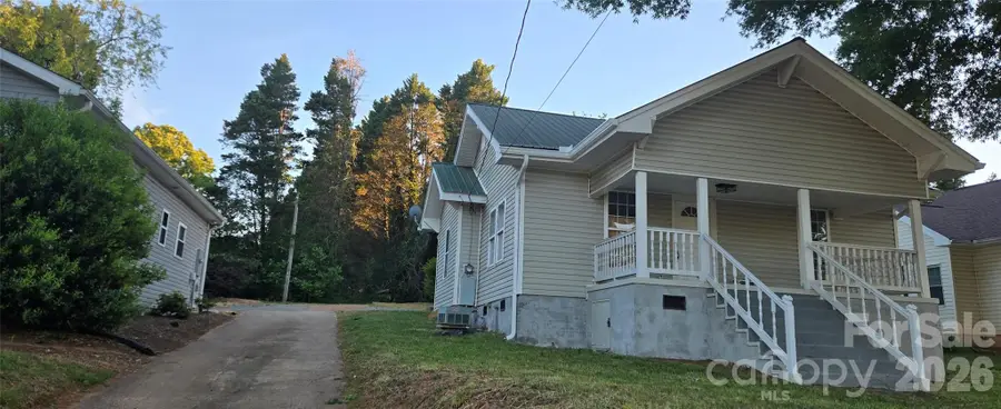 227 W B Street, Newton, NC 28658 - #2