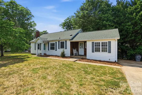 208 Jackson Terrace, Clover, SC 29710