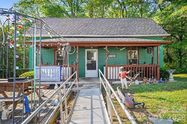1730 2nd Street Place Sw, Hickory, NC 28602