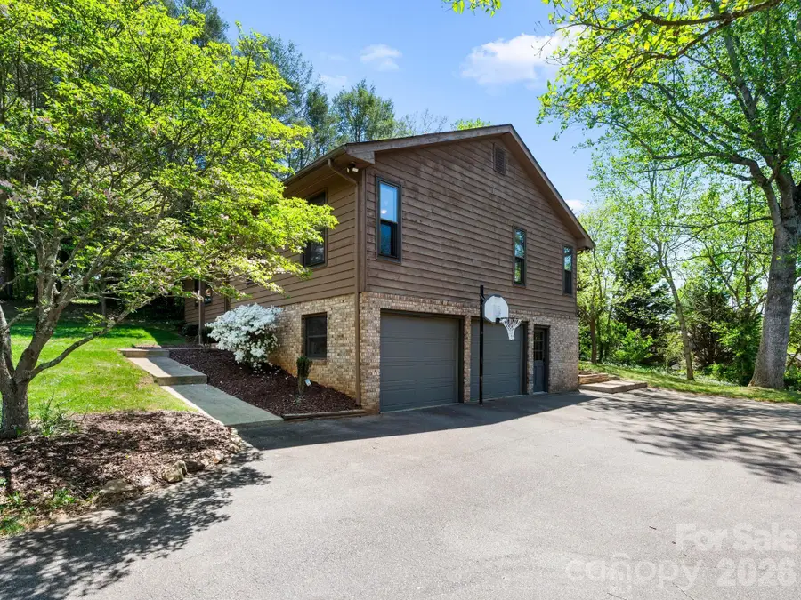21 Dogwood Grove, Asheville, NC 28805 - #2