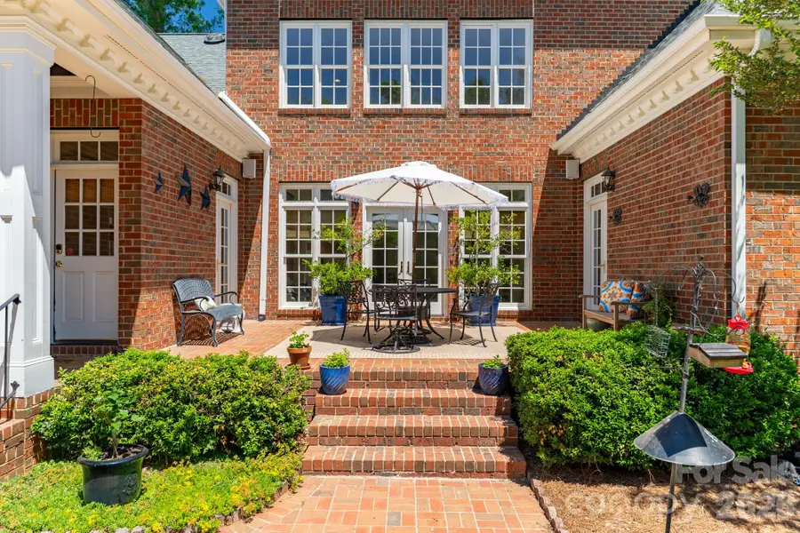 2046 Hopedale Avenue, Charlotte, NC 28207 - #2