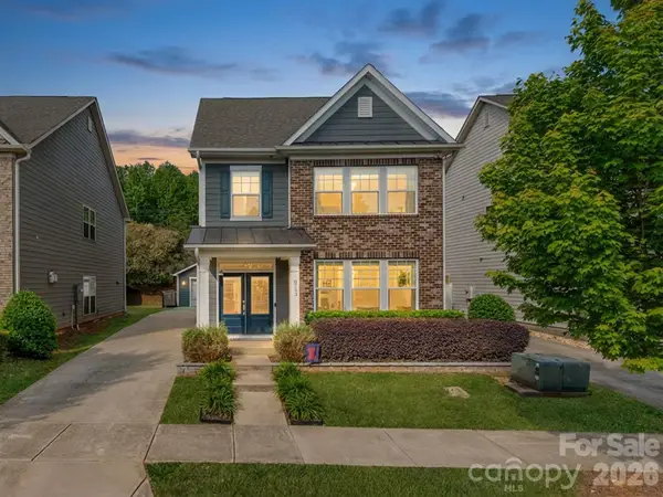 8753 Aspinwall Drive, Charlotte, NC 28216