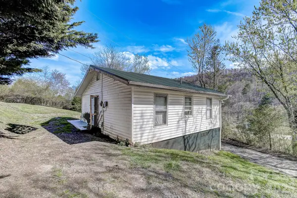 6 Lands End Drive, Candler, NC 28715