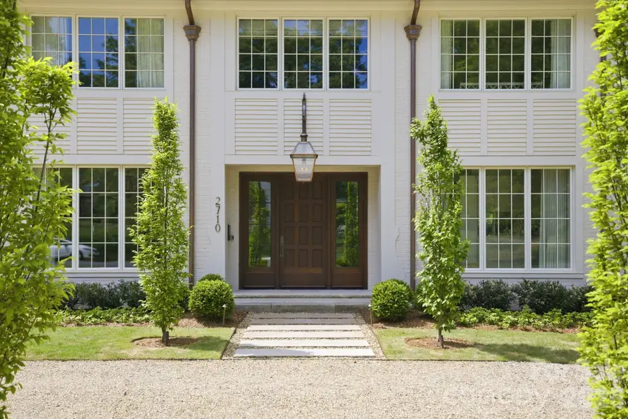 2710 Briarcliff Place, Charlotte, NC 28207 - #2