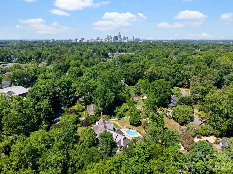 3135 Loma Lane, Charlotte, NC 28205 - #3