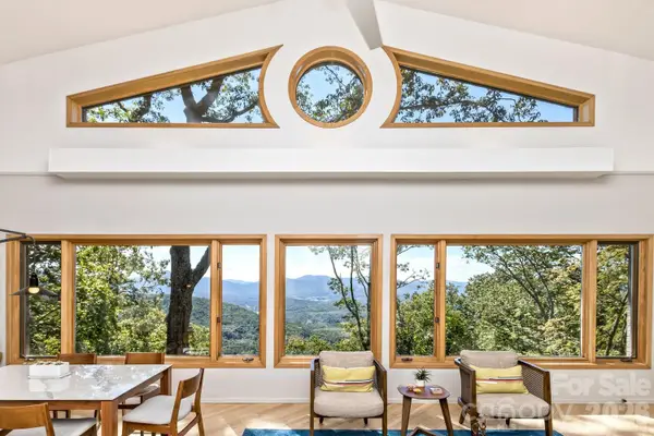 212 Chestnut Forest Road, Fairview, NC 28730