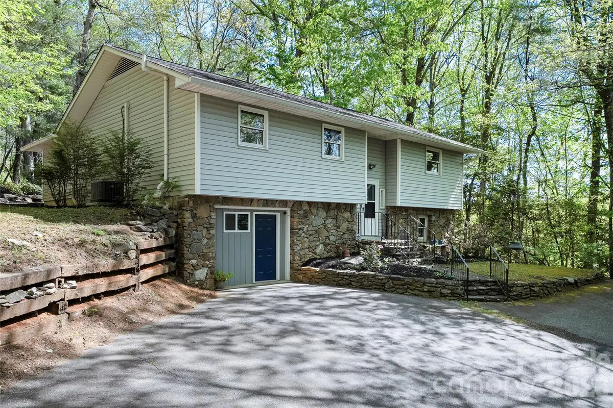 84 Chisholm Street, Saluda, NC 28773 - #1