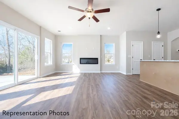 5925 Wallace Avenue, Charlotte, NC 28227