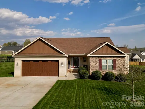 156 Greythorn Drive, Statesville, NC 28625