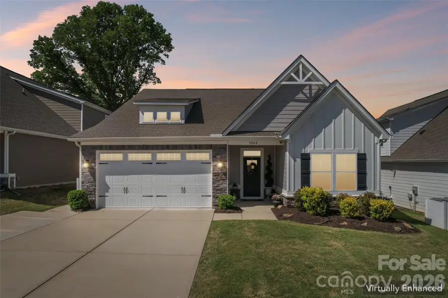 5042 Summer Surprise Lane, Charlotte, NC 28215 - #2