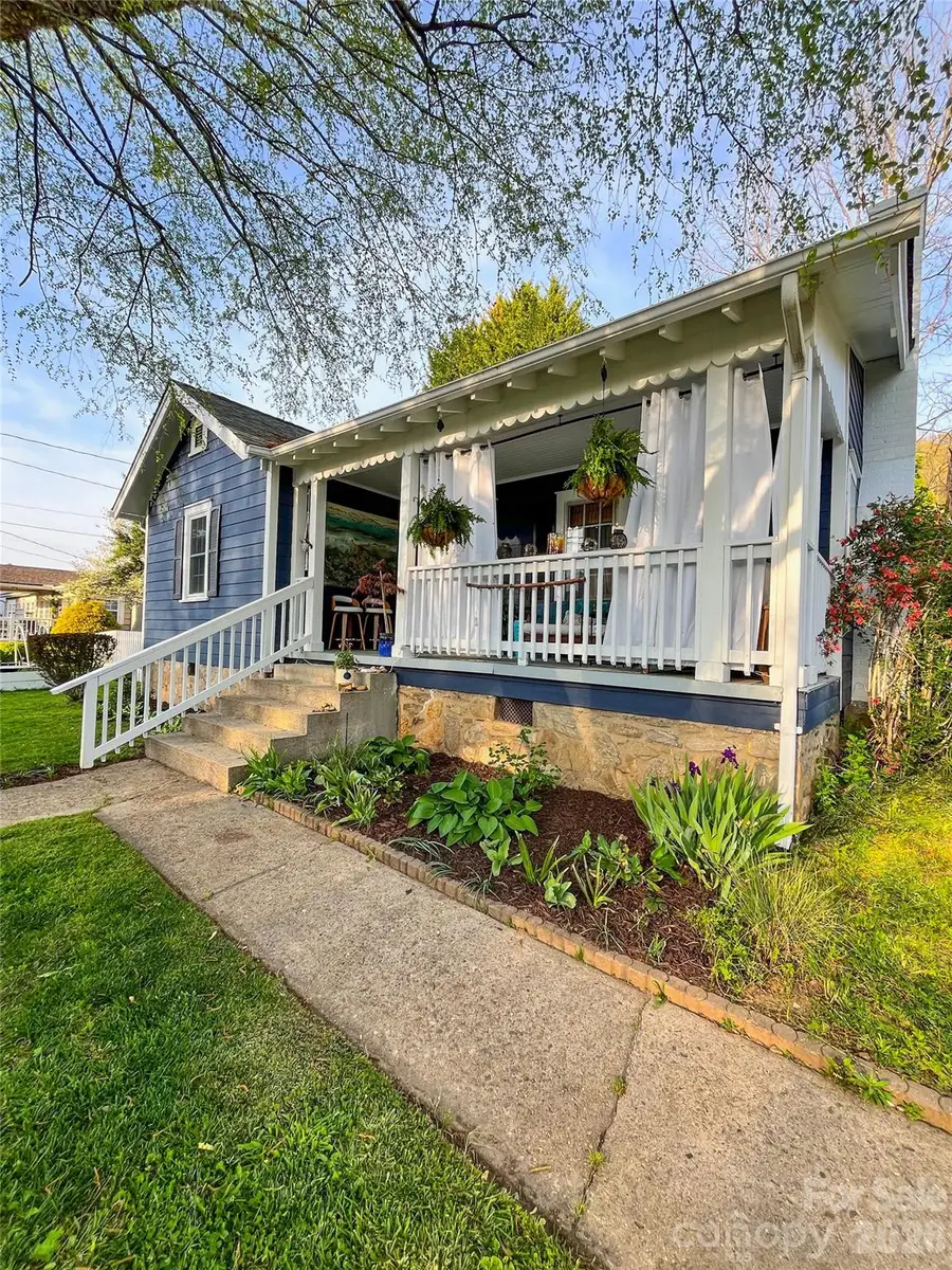 271 Brook Street, Waynesville, NC 28786 - #2