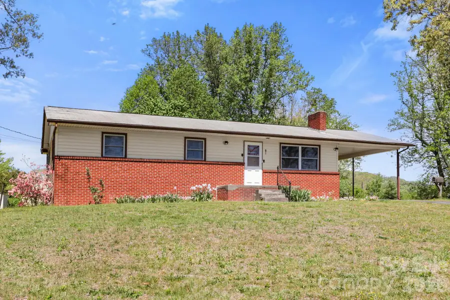 41 Hartshorn Drive, Candler, NC 28715 - #3