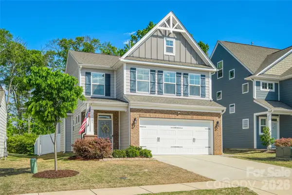 3881 Center Place Drive, Harrisburg, NC 28075