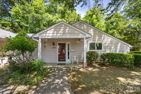 1057 Sardis Cove Drive, Charlotte, NC 28270