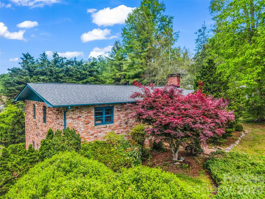 122 W Sweetbriar Lane, Etowah, NC 28729 - #3