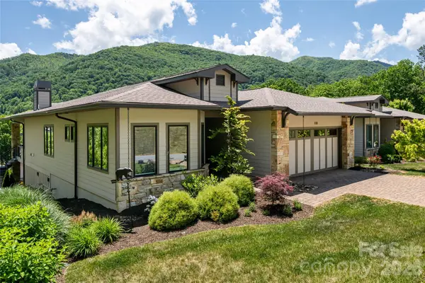 110 Plateau Drive, Maggie Valley, NC 28751