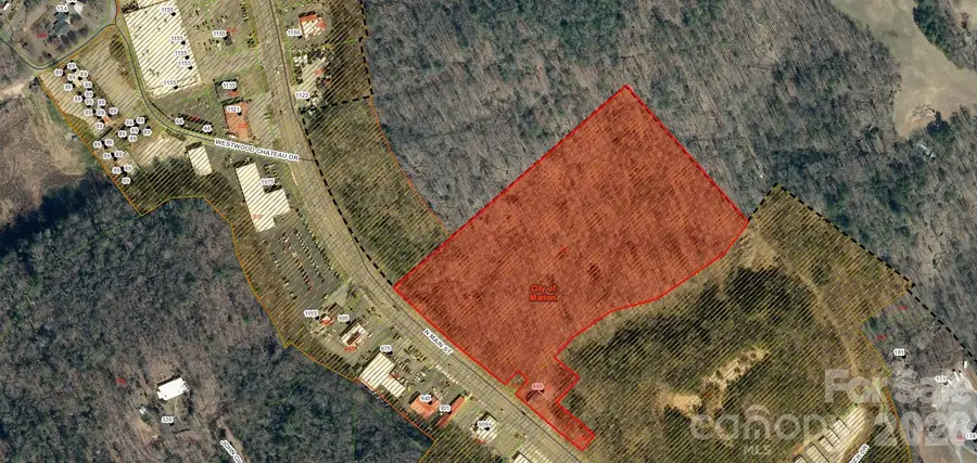 880 N Main Street, Marion, NC 28752 - #2