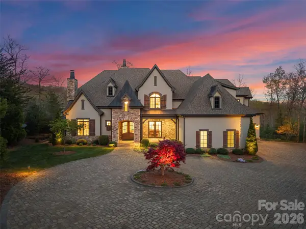 1925 White Tree Trail, Arden, NC 28704