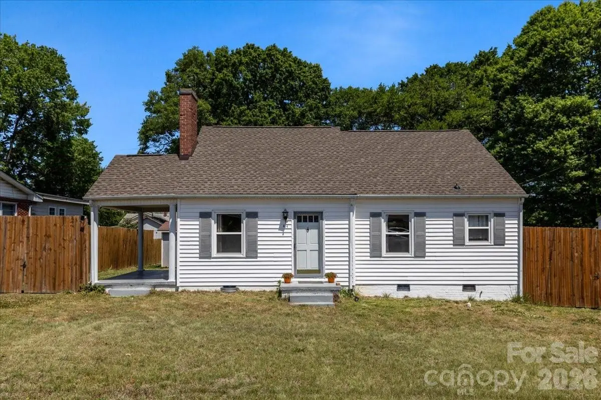 414 E 8th Avenue, Gastonia, NC 28054 - #1
