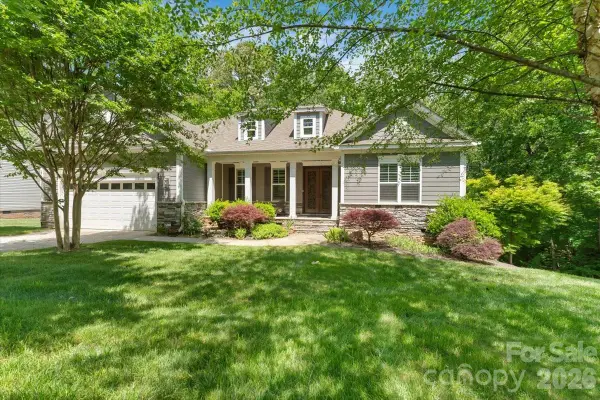 7304 Sedgebrook Drive W, Stanley, NC 28164