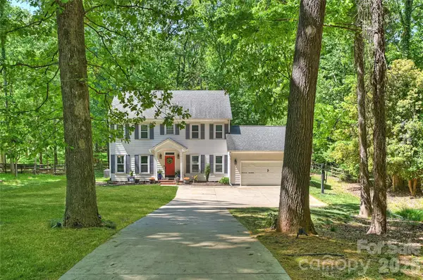 5525 Lancelot Drive, Charlotte, NC 28270