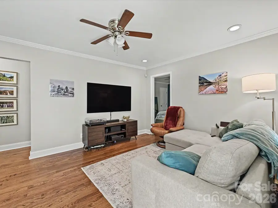 115 N Gardner Avenue, Charlotte, NC 28216 - #3