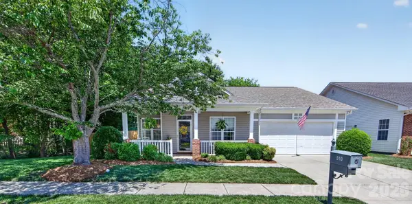 510 Ridgely Green Drive, Pineville, NC 28134
