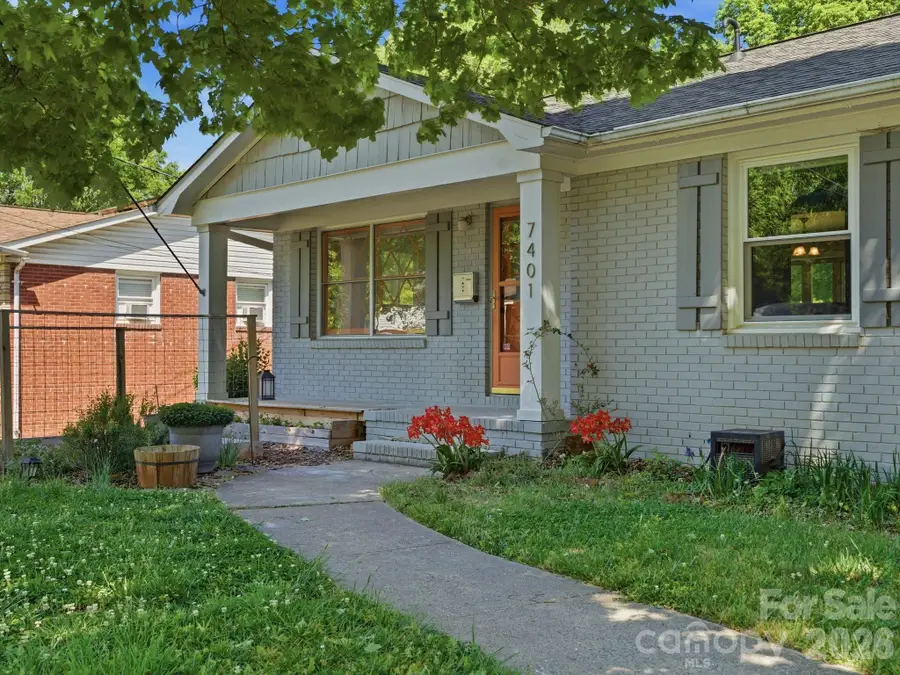 7401 Woodstream Drive, Charlotte, NC 28210 - #2