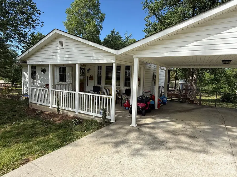 3678 Vantage Heights Circle, Lenoir, NC 28645 - #2