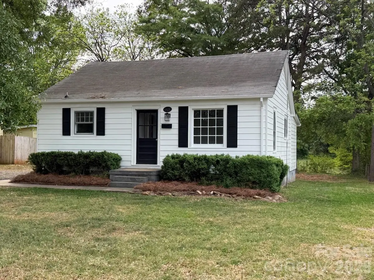 1431 3rd Street Place Ne, Hickory, NC 28601 - #1