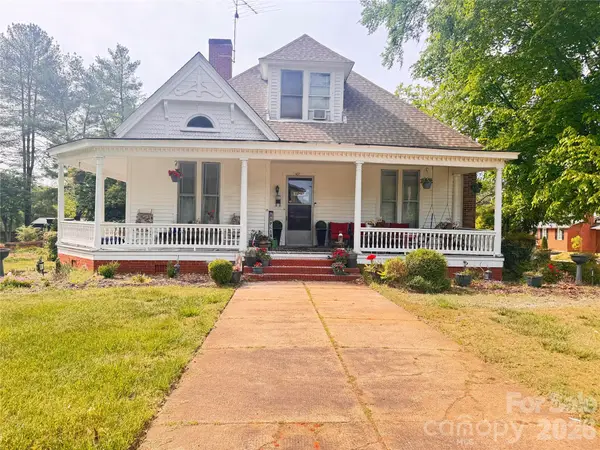 427 Davie Avenue, Statesville, NC 28677