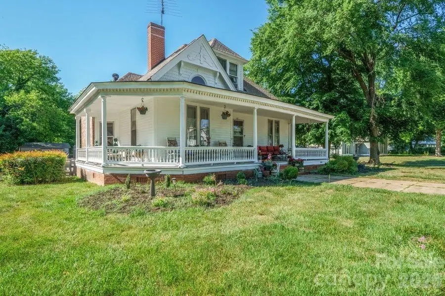 427 Davie Avenue, Statesville, NC 28677 - #2