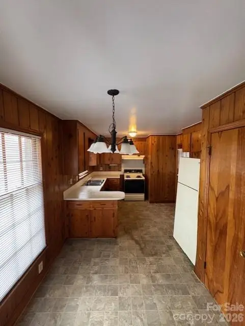 2929 Amity Garden Court, Charlotte, NC 28205 - #3