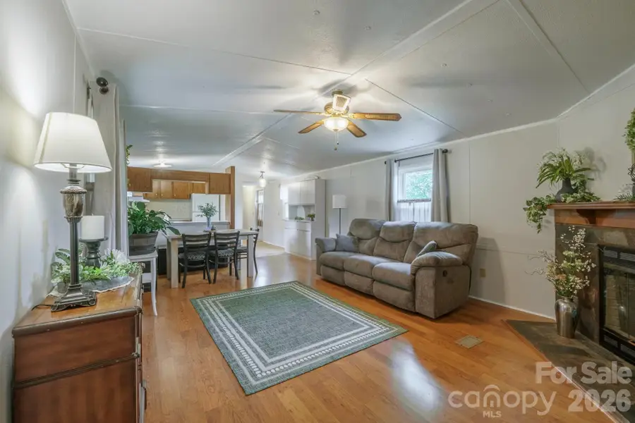 4021 26th Street Court Ne, Hickory, NC 28601 - #2