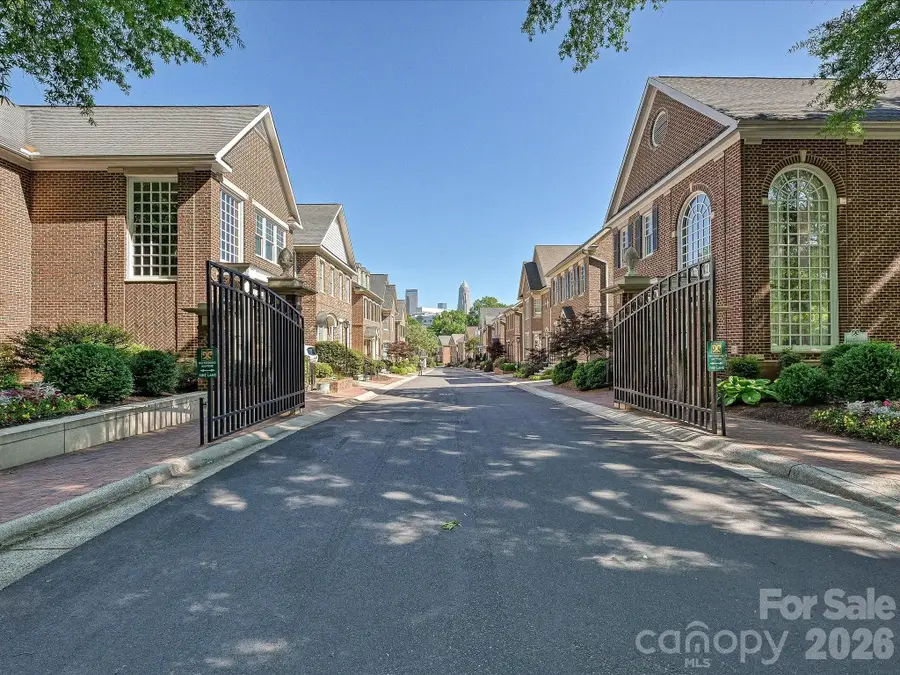 1117 Dilworth Crescent Row, Charlotte, NC 28203 - #2