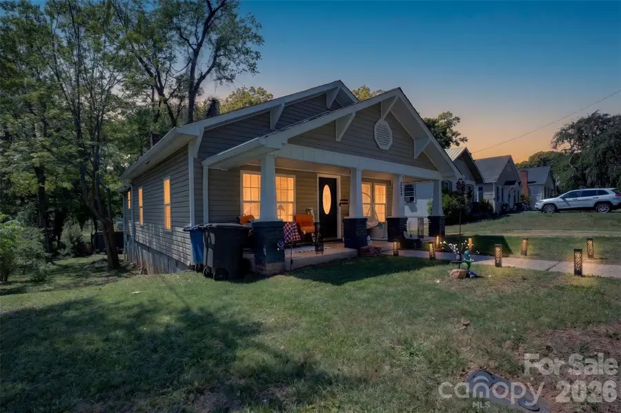 225 E End Avenue, Statesville, NC 28677 - #2