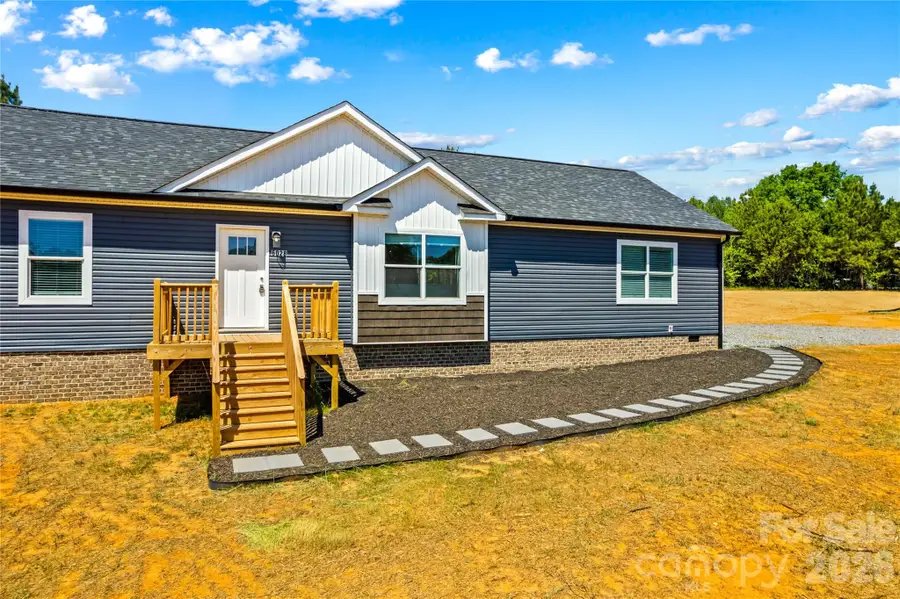6028 Bridges Street, Catawba, NC 28609 - #2