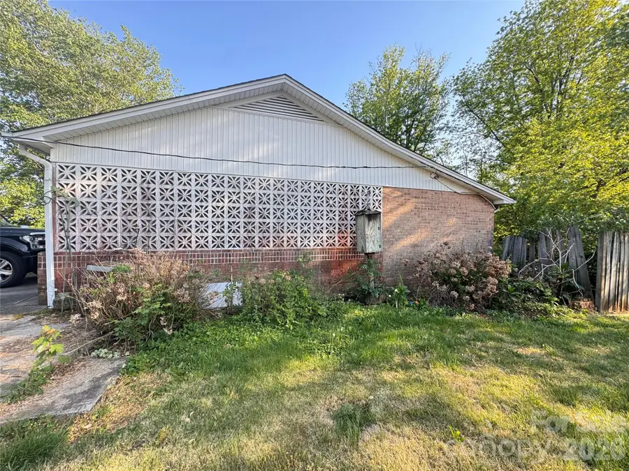 1102 Afton Drive, Lenoir, NC 28645 - #3