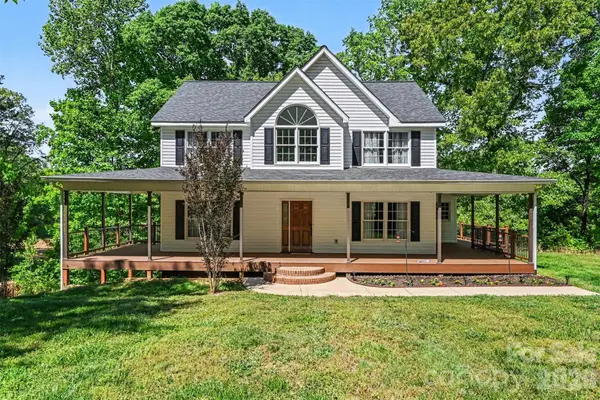 143 Walnut Hollow Lane, Mooresville, NC 28115