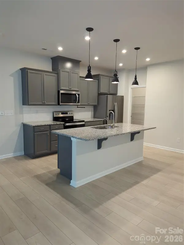 1140 Bigelow Street, Charlotte, NC 28269