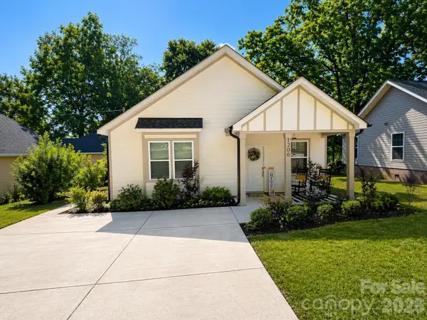 1206 8th Street #13, Statesville, NC 28677