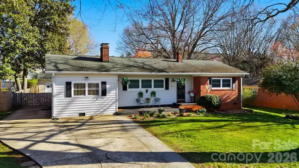 904 15th Street Nw, Conover, NC 28613