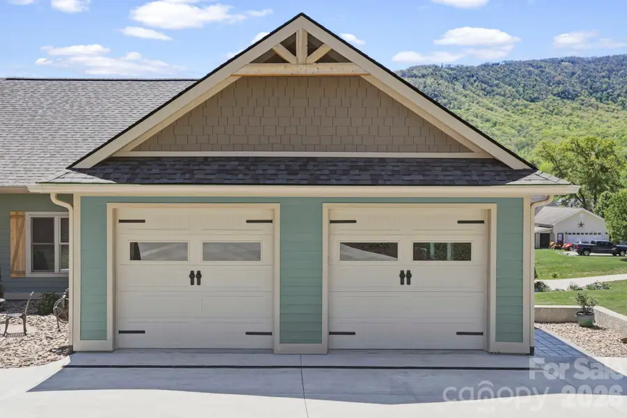 141 N Crab Meadow Drive, Hendersonville, NC 28739 - #3