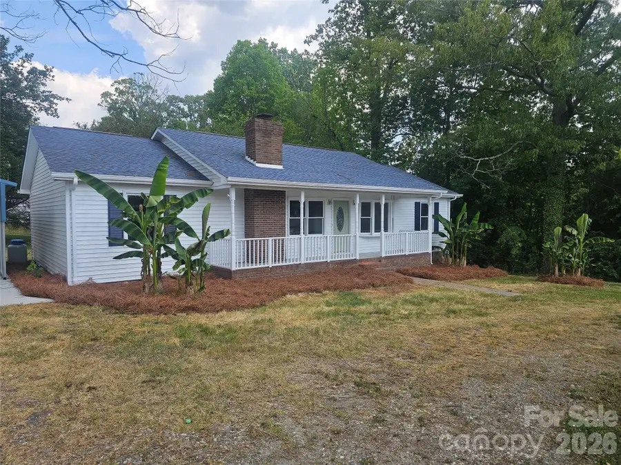 315 Maine Avenue E, Bessemer City, NC 28016 - #2