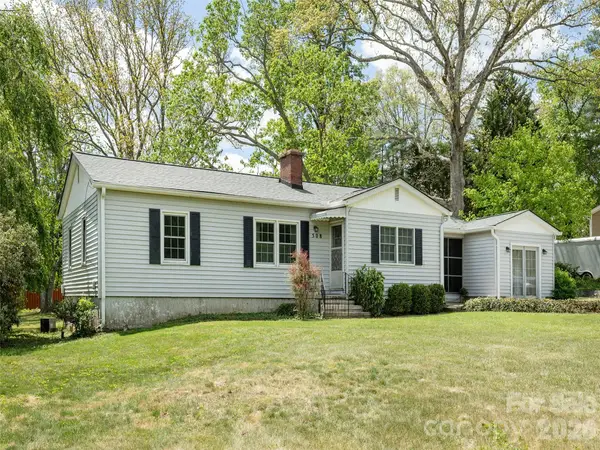 508 Higate Road, Hendersonville, NC 28791