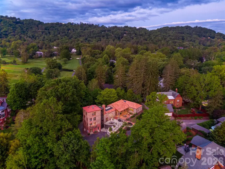 24 Kimberly Avenue, Asheville, NC 28804 - #2