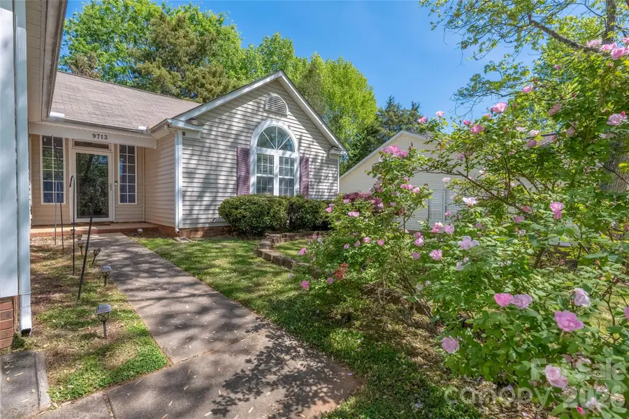 9713 Veronica Drive, Charlotte, NC 28215 - #2