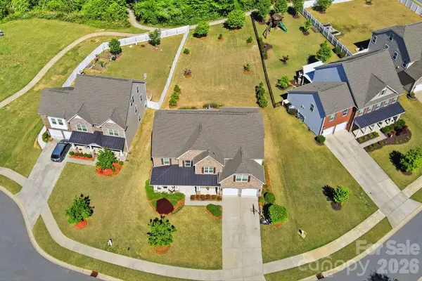 1989 Topaz Plaza, Davidson, NC 28036