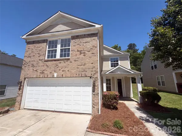 6734 Wandering Creek Drive, Charlotte, NC 28216