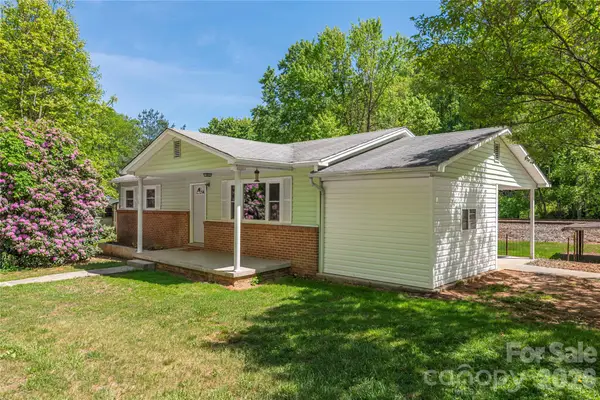 1140 Groundhog Road, Canton, NC 28716